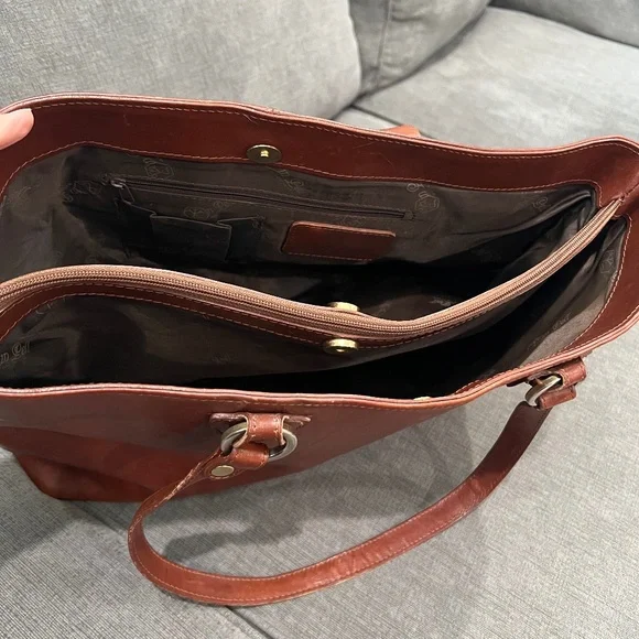 Valentina Large Brown Leather Tote Bag - Picture 10 of 14